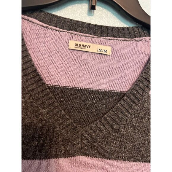 Old‎ navy stripped long sleeve sweater top size medium - Picture 3 of 3